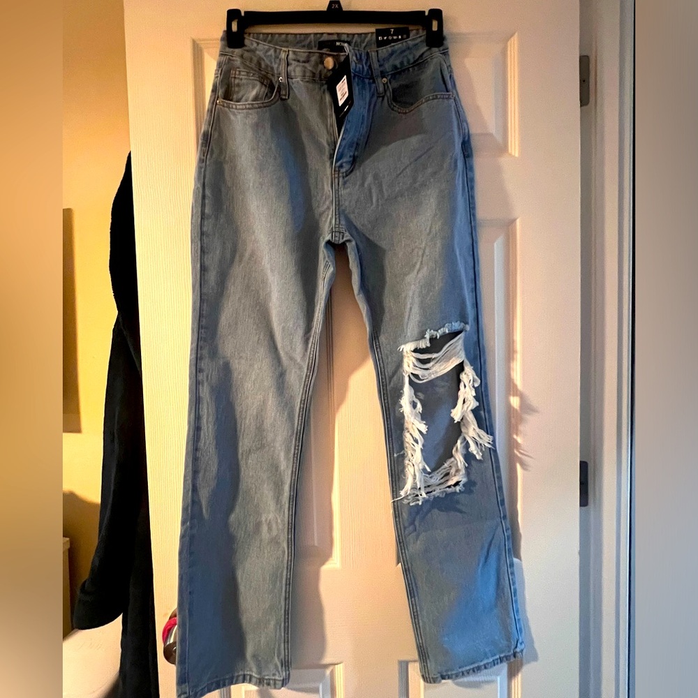 Fashion Nova ripped Jeans